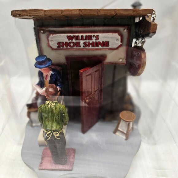 NOS Lemax Carole Towne Willies Shineshack Shoe Shine Christmas Village 83698 - Picture 2 of 8